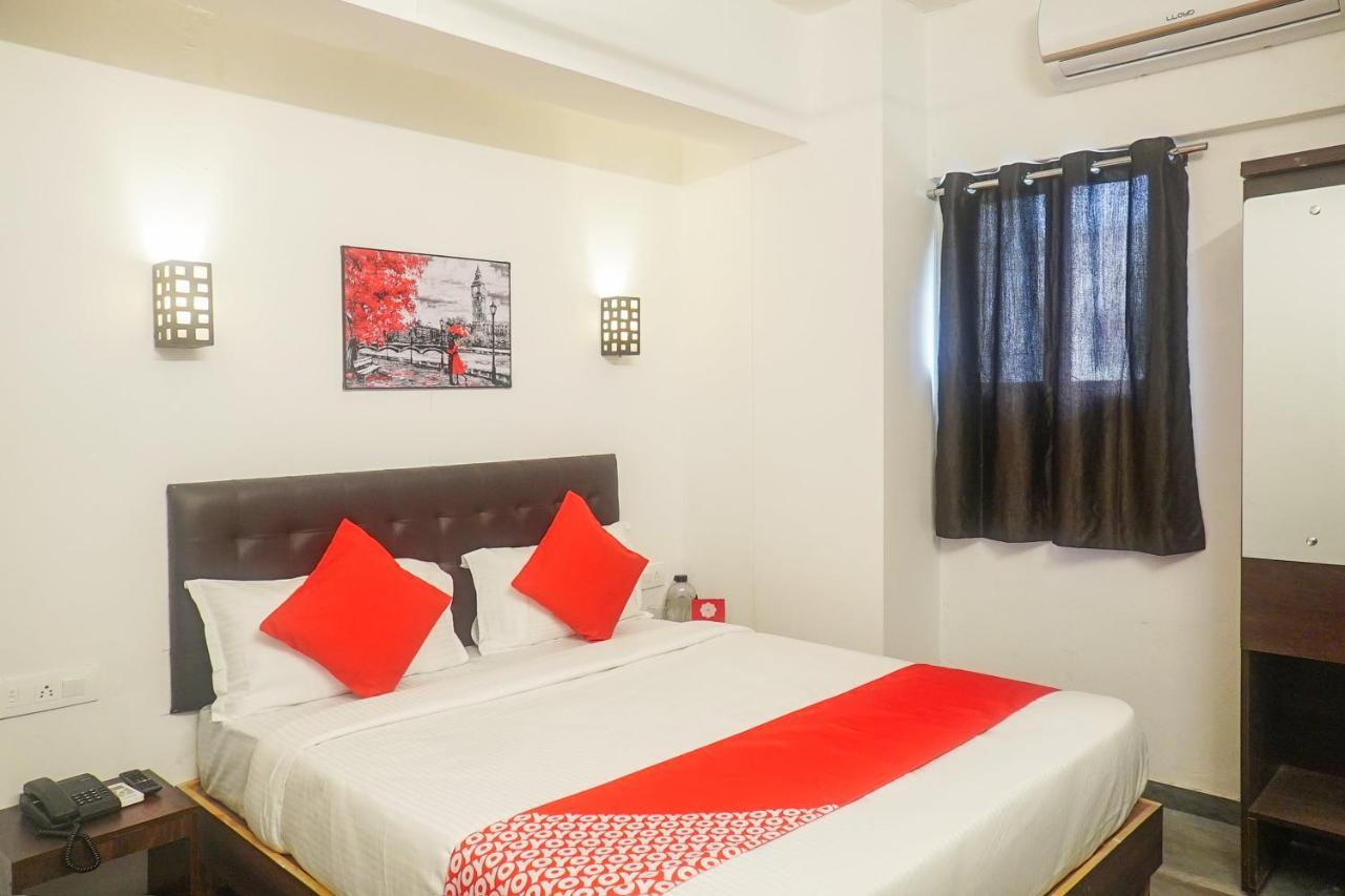 Hotel Oyo 13304 Divine Destination Pune