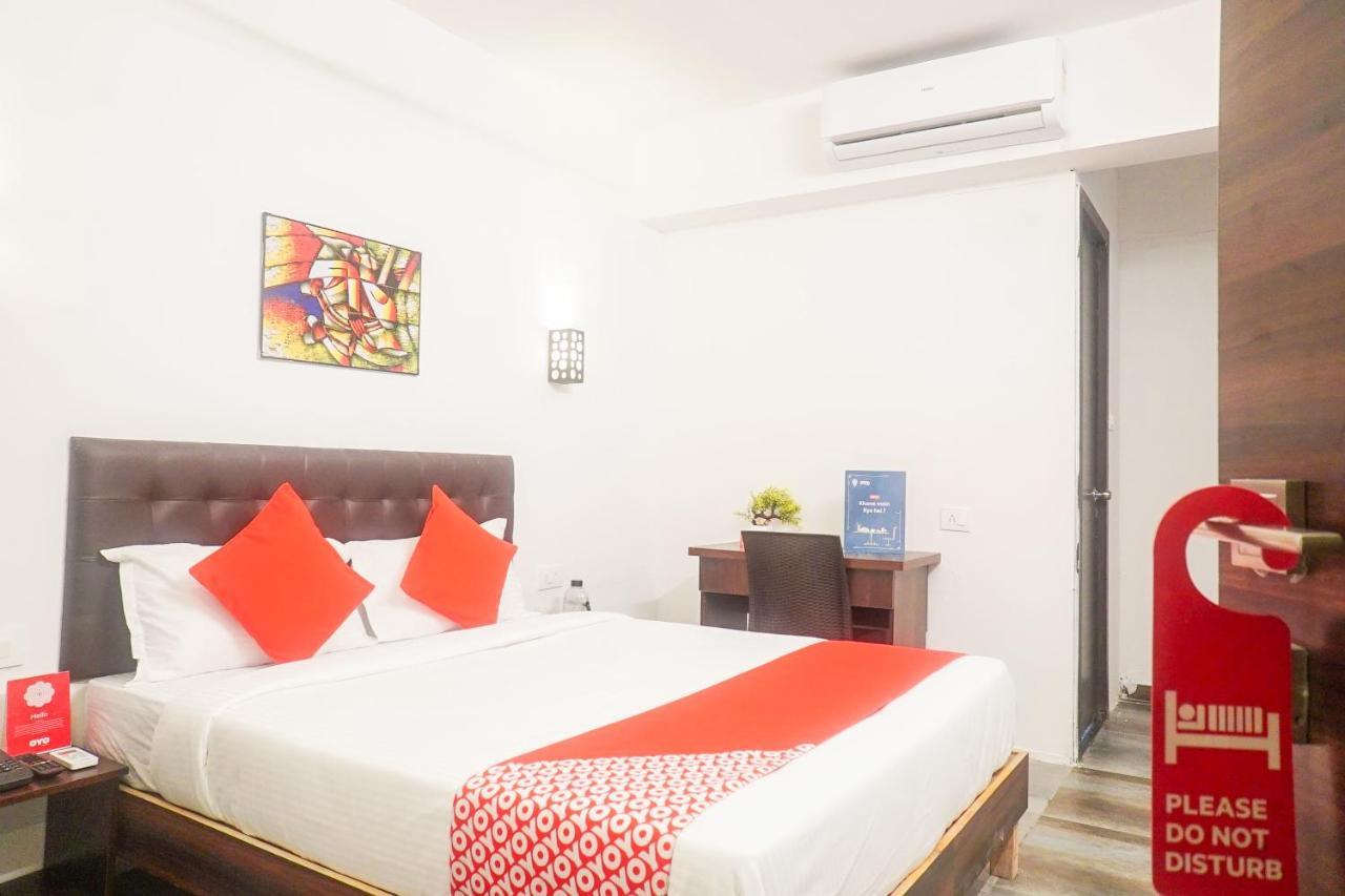 Hotel Oyo 13304 Divine Destination